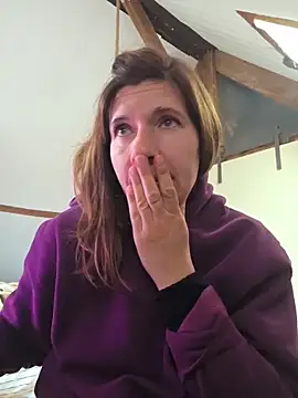 Lina lou4 online show from March 28, 10:26 am