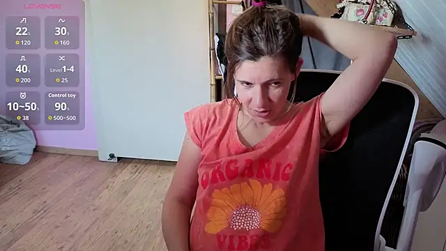 Lina lou4 online show from April 7, 3:01 pm