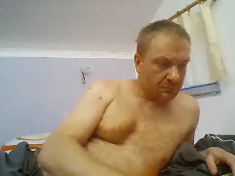 Snapshot of 82liska chatting on May 7, 6:13 pm 82liska online show from May 7, 6:13 pm