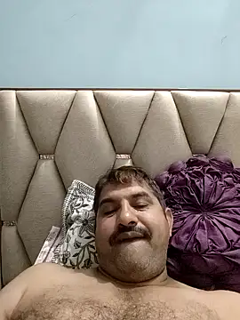 Snapshot of Amandev7 chatting on April 27, 7:45 pm Amandev7 online show from April 27, 7:45 pm