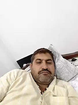 Snapshot of Amandev7 chatting on May 24, 6:18 am Amandev7 online show from May 24, 6:18 am