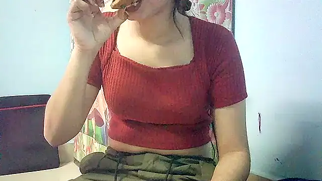 Snapshot of lovelydesi21 chatting on February 11, 4:56 pm lovelydesi21 online show from February 11, 4:56 pm