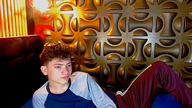 Snapshot of cruz_dante chatting on July 22, 7:27 pm cruz dante online show from July 22, 7:27 pm