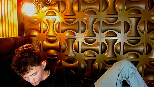 Snapshot of cruz_dante chatting on July 27, 7:32 pm cruz dante online show from July 27, 7:32 pm