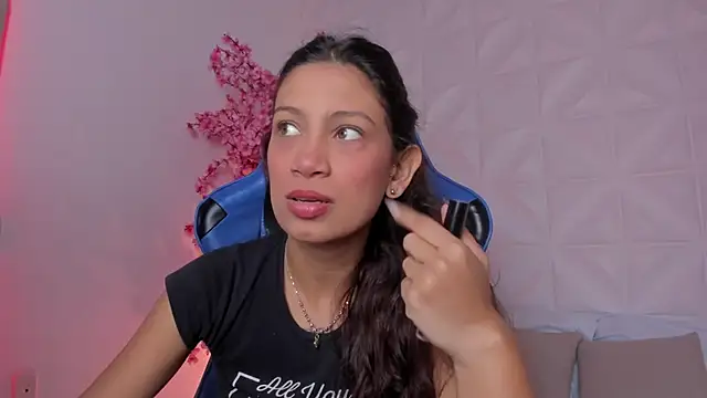 cora 22 online show from February 18, 12:45 pm