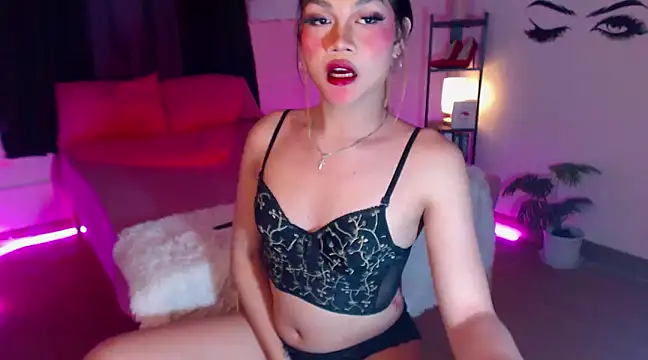 Snapshot of StellaSaucyCum chatting on January 22, 2:24 pm StellaSaucyCum online show from January 22, 2:24 pm