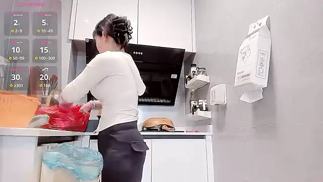 Vivian-6 online show from March 30, 12:33 am