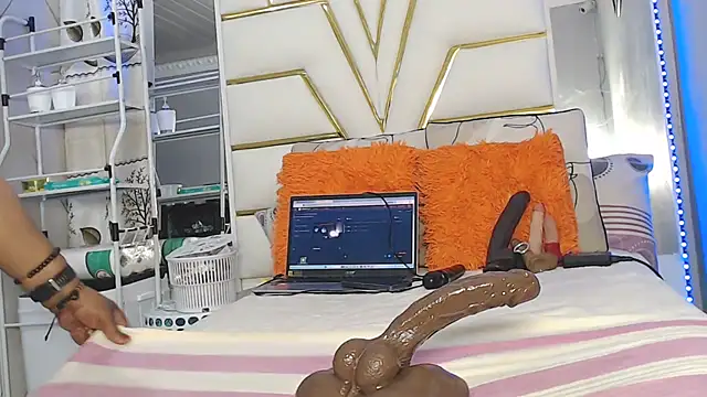 SexyyNana online show from April 9, 2:00 am