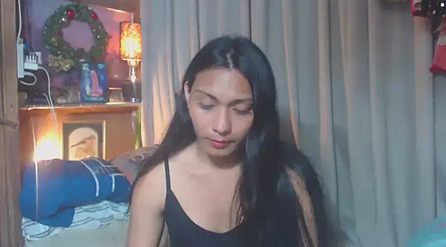 Snapshot of Topangel69 chatting on December 3, 11:55 am Topangel69 online show from December 3, 11:55 am