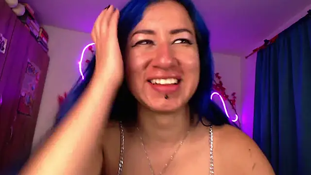 pussytight pervert online show from January 24, 10:30 pm