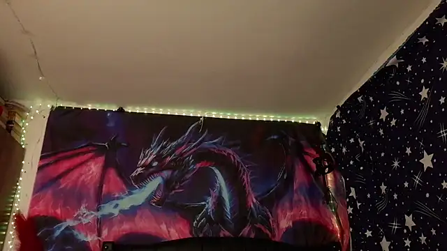 Snapshot of pussytight_pervert chatting on February 24, 9:24 pm pussytight pervert online show from February 24, 9:24 pm