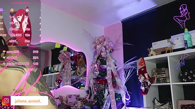 caroline cossei online show from December 21, 11:11 am