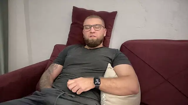 Bear bear  online show from February 5, 2:59 pm