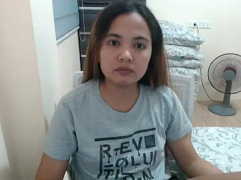 xTheLastVIRGINx online show from March 29, 1:22 pm