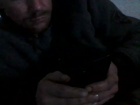 Snapshot of Manfuck95 chatting on February 17, 9:17 am Manfuck95 online show from February 17, 9:17 am