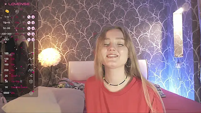 MiaMiaMeow online show from February 19, 6:15 pm