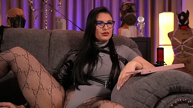 Snapshot of kelly_kent chatting on December 20, 12:41 am kelly kent online show from December 20, 12:41 am