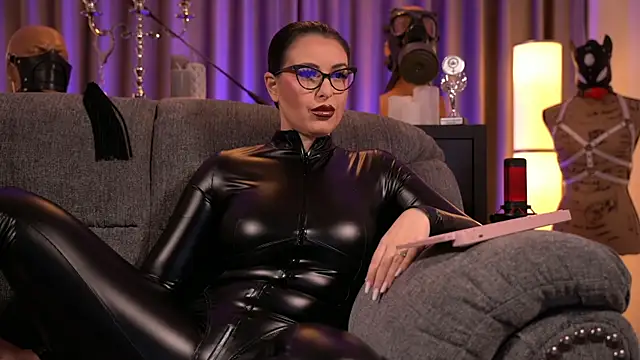 Snapshot of kelly_kent chatting on December 28, 7:43 pm kelly kent online show from December 28, 7:43 pm