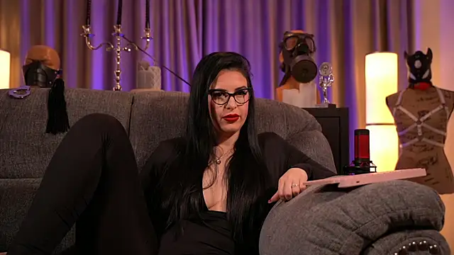 Snapshot of kelly_kent chatting on January 9, 2:43 am kelly kent online show from January 9, 2:43 am