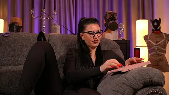 Snapshot of kelly_kent chatting on January 12, 1:32 am kelly kent online show from January 12, 1:32 am