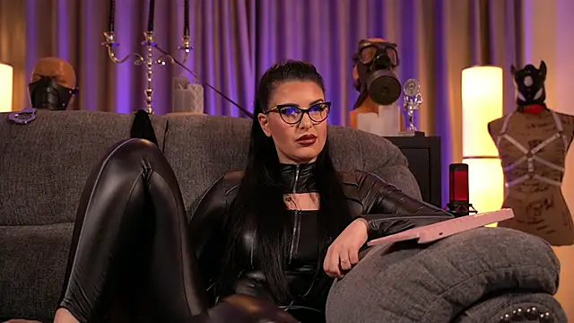 Snapshot of kelly_kent chatting on January 13, 2:39 am kelly kent online show from January 13, 2:39 am