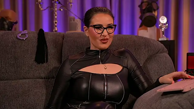 Snapshot of kelly_kent chatting on January 23, 1:08 am kelly kent online show from January 23, 1:08 am