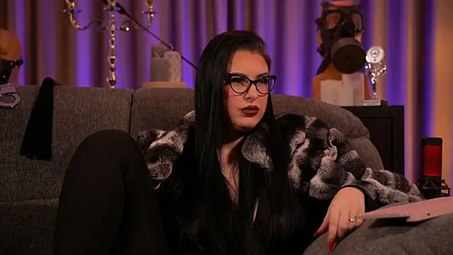 Snapshot of kelly_kent chatting on February 11, 12:59 am kelly kent online show from February 11, 12:59 am