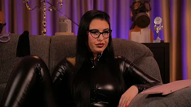 Snapshot of kelly_kent chatting on February 24, 2:51 am kelly kent online show from February 24, 2:51 am