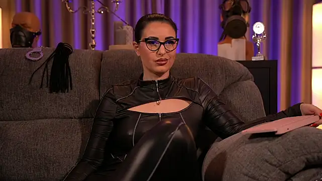 Snapshot of kelly_kent chatting on March 2, 3:56 am kelly kent online show from March 2, 3:56 am