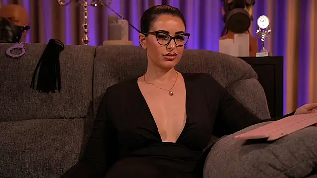 Snapshot of kelly_kent chatting on March 4, 3:22 am kelly kent online show from March 4, 3:22 am