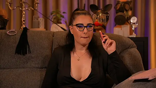 Snapshot of kelly_kent chatting on September 8, 10:31 pm kelly kent online show from September 8, 10:31 pm