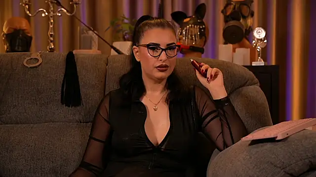 Snapshot of kelly_kent chatting on October 9, 10:30 pm kelly kent online show from October 9, 10:30 pm