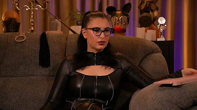 Snapshot of kelly_kent chatting on October 11, 9:13 pm kelly kent online show from October 11, 9:13 pm