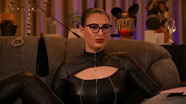 Snapshot of kelly_kent chatting on October 17, 9:39 pm kelly kent online show from October 17, 9:39 pm