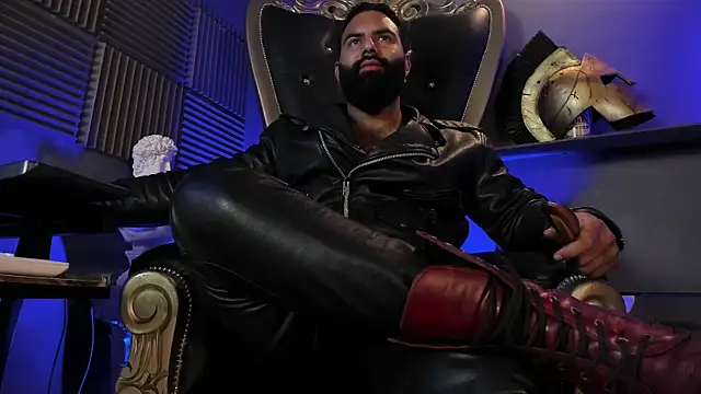 BeardAndrew online show from October 26, 4:18 am