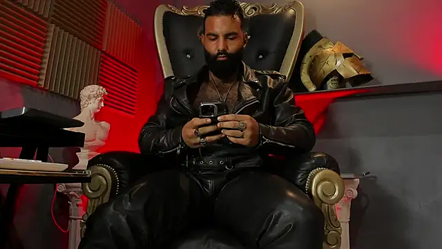 BeardAndrew online show from November 24, 10:26 am