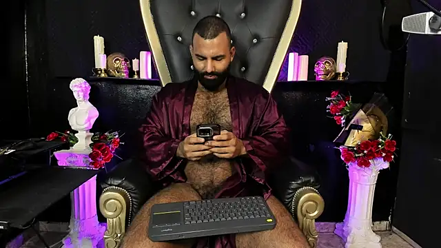 Snapshot of BeardAndrew chatting on July 25, 1:47 am BeardAndrew online show from July 25, 1:47 am