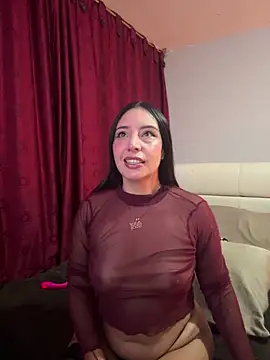 Snapshot of Freyja_soh chatting on May 2, 8:14 pm Freyja soh online show from May 2, 8:14 pm