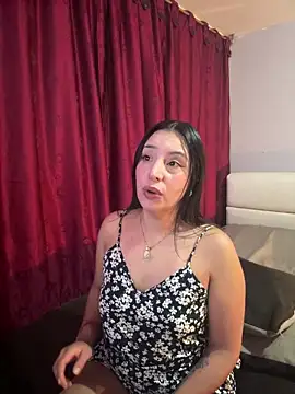 Snapshot of Freyja_soh chatting on May 11, 9:23 pm Freyja soh online show from May 11, 9:23 pm