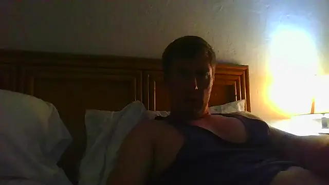 Snapshot of MormonPineapples chatting on December 14, 7:29 am MormonPineapples online show from December 14, 7:29 am