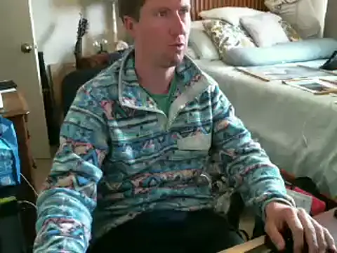 Snapshot of MormonPineapples chatting on March 13, 10:32 pm MormonPineapples online show from March 13, 10:32 pm