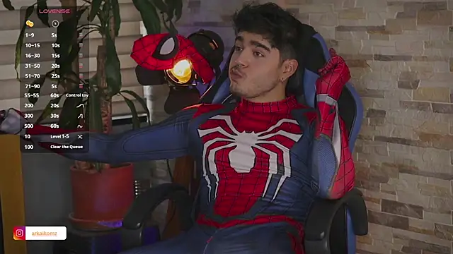 Snapshot of Arkaikomz chatting on January 25, 9:25 pm Arkaikomz online show from January 25, 9:25 pm