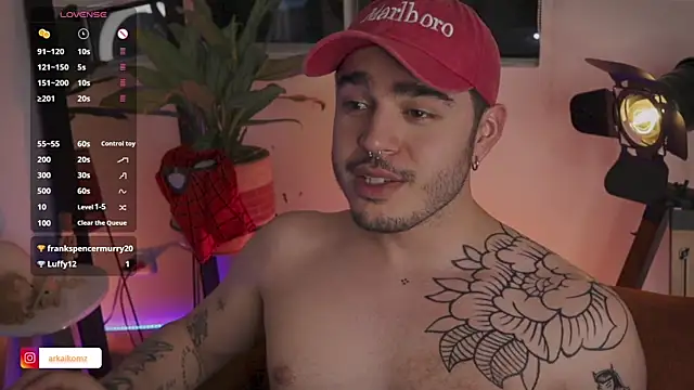 Snapshot of Arkaikomz chatting on February 23, 1:57 am Arkaikomz online show from February 23, 1:57 am