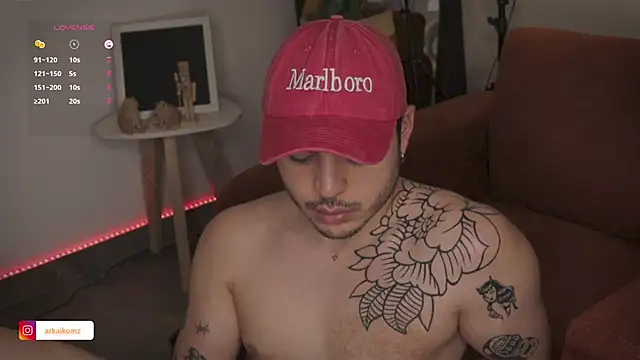 Snapshot of Arkaikomz chatting on March 8, 10:34 pm Arkaikomz online show from March 8, 10:34 pm