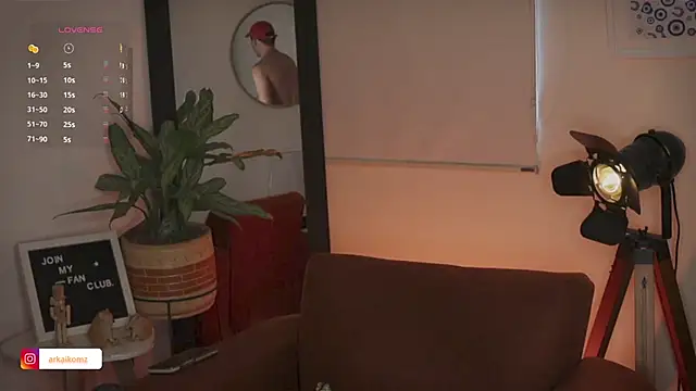 Snapshot of Arkaikomz chatting on March 21, 9:23 pm Arkaikomz online show from March 21, 9:23 pm