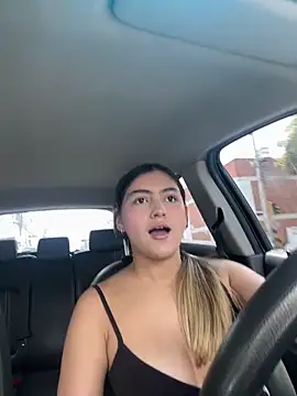 sofia henaok online show from October 4, 5:44 pm