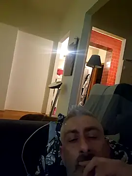 Snapshot of cuci45 chatting on February 6, 10:02 pm cuci45 online show from February 6, 10:02 pm