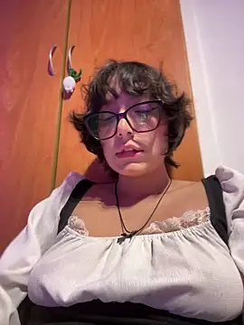 Snapshot of aurora_xoxo chatting on January 14, 4:29 am aurora xoxo online show from January 14, 4:29 am