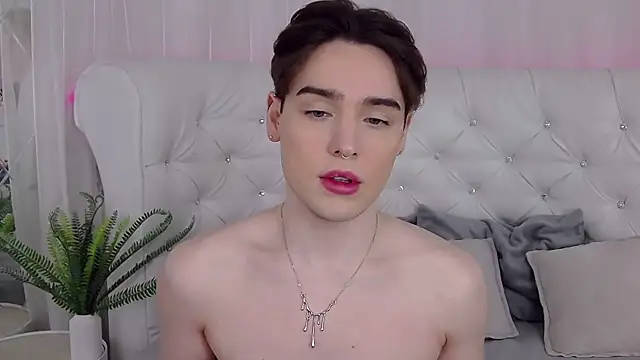 RobbyCharming online show from March 21, 4:28 am