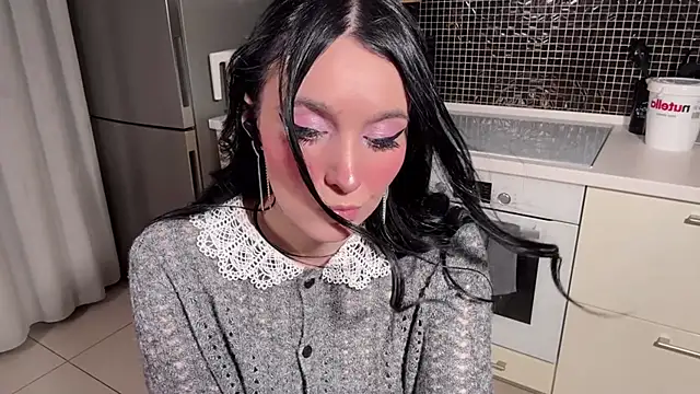 Snapshot of ariel_aspen chatting on September 29, 9:52 pm ariel aspen online show from September 29, 9:52 pm